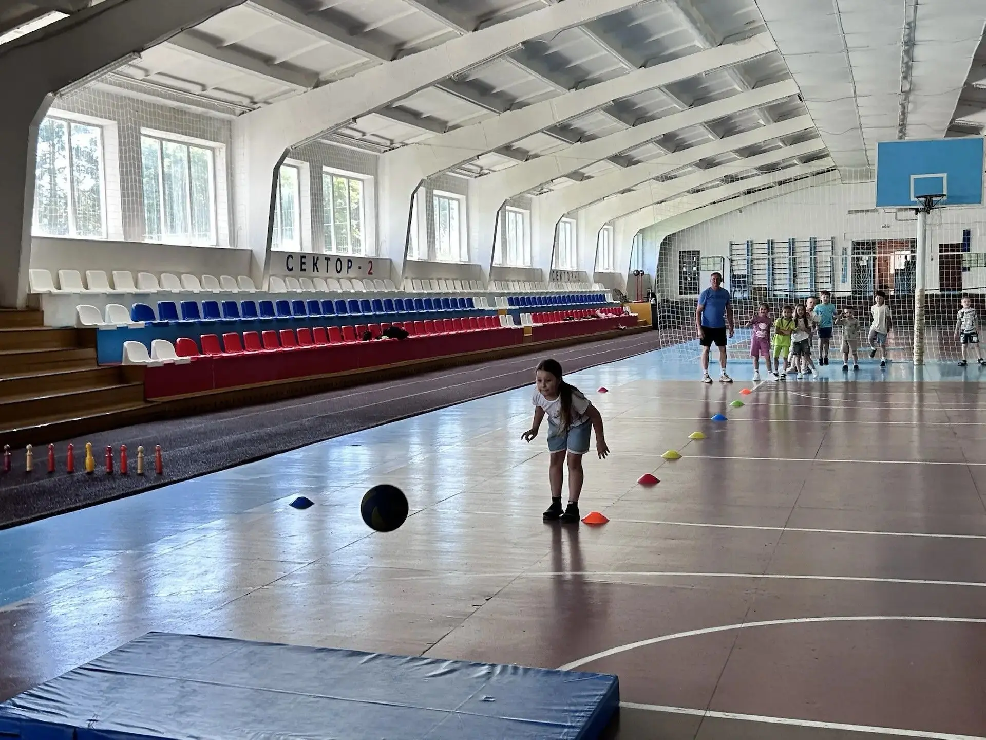 День открытий в школьном лагере! 
⁣
Сегодня наши ребята провели насыщенный и увлекательный день за п