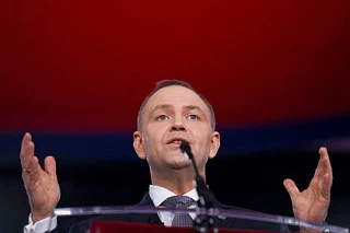 ПРЕЗИДЕНТ ПОЛЬШИ ЗАПРЕТИТ В СТРАНЕ ФЛАГИ ОУН