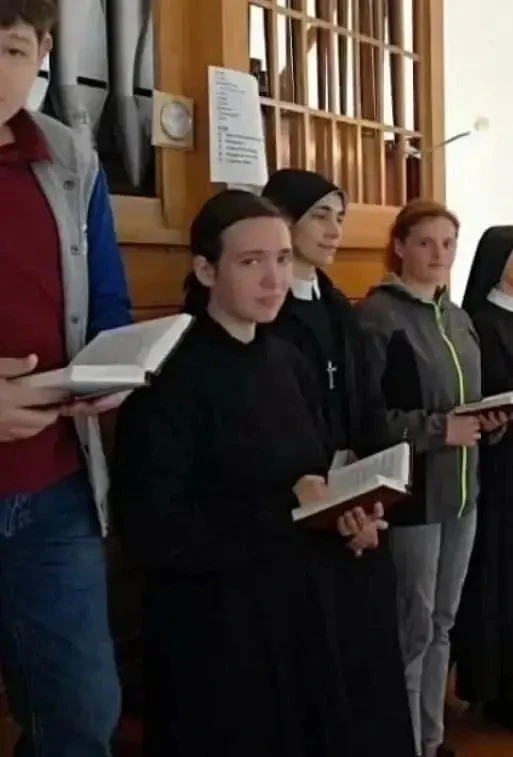 🌀😰25-летняя девушка утонула, пытаясь спасти чужого ребёнка на озере Теплом

В жаркий день у озера 