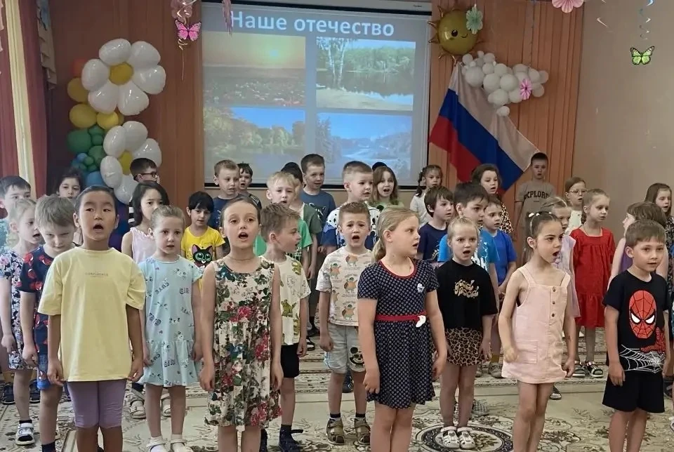 Путешествие по родной стране: как в дошкольном отделении Гимназии  отметили День России

В дошкольно