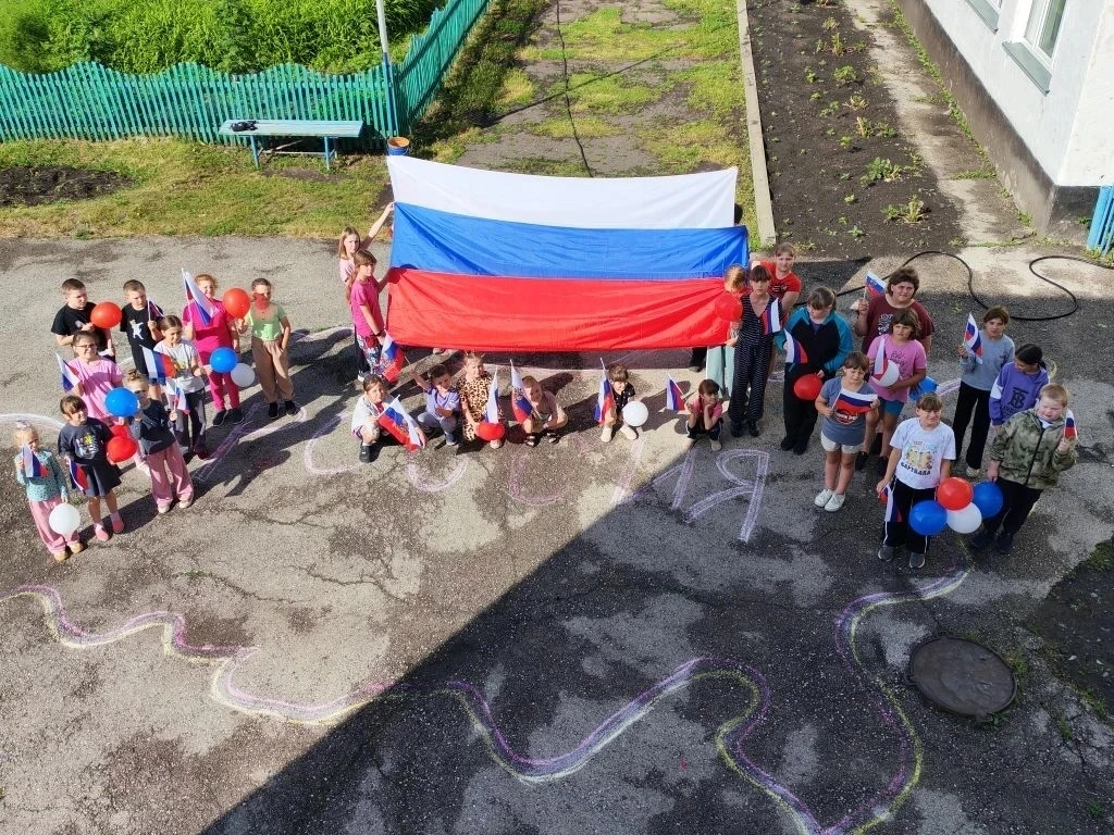 День России в лагере: путешествие в былинные времена и праздник родной земли! 

Сегодня наш лагерь н