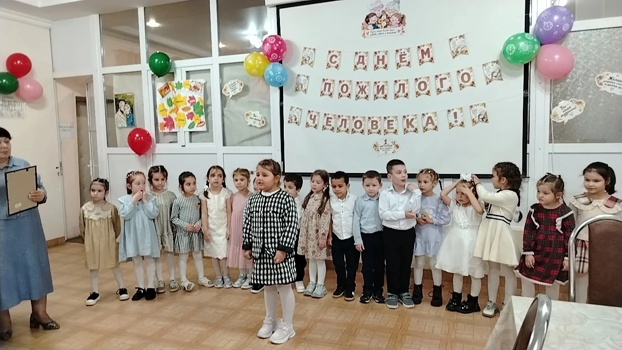 Тепло сердец: как наши дети навестили бабушек и дедушек ❤️