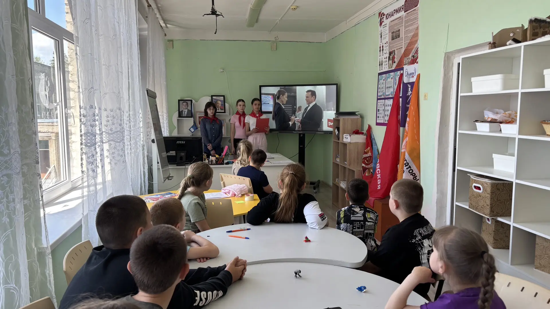 «Уступи дорогу поездам!»🚉