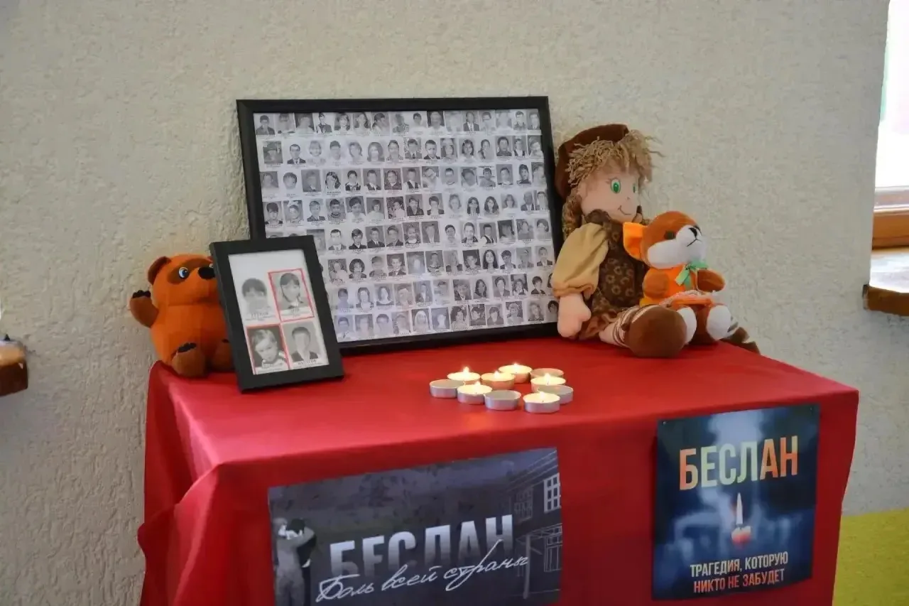 🕯️ Сегодня, на всех территориях нашего колледжа,  по инициативе советников директора п...