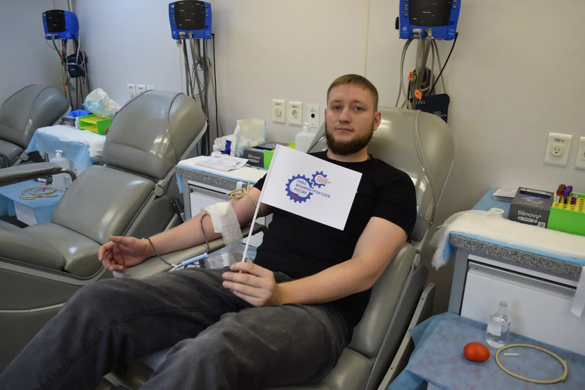 Первый октябрьский день донора прошел на ИАЗ