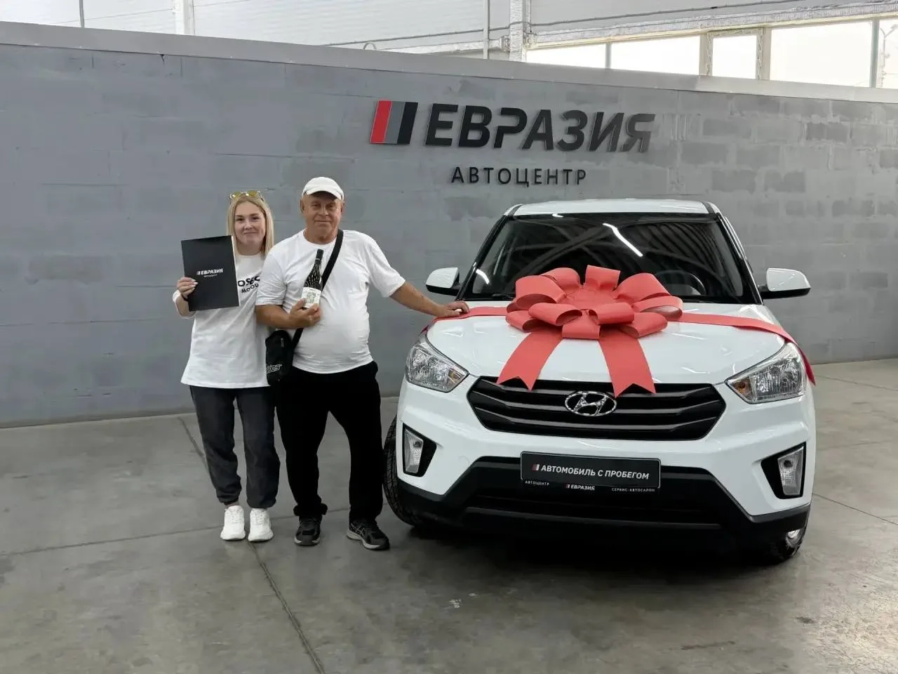 Выдали автомобиль  Елене и Владимиру! 🎉
