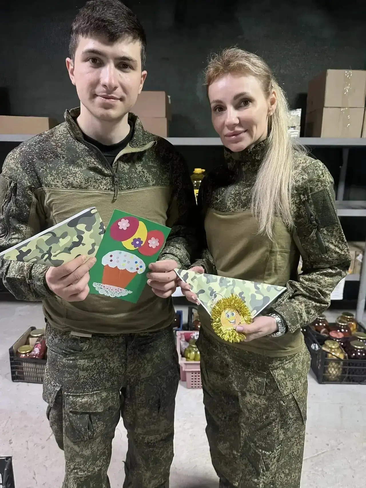 🇷🇺Привет с фронта!               Поздно ночью вернулись волонтеры группы «ZOV Родины. Ахтари» от мед