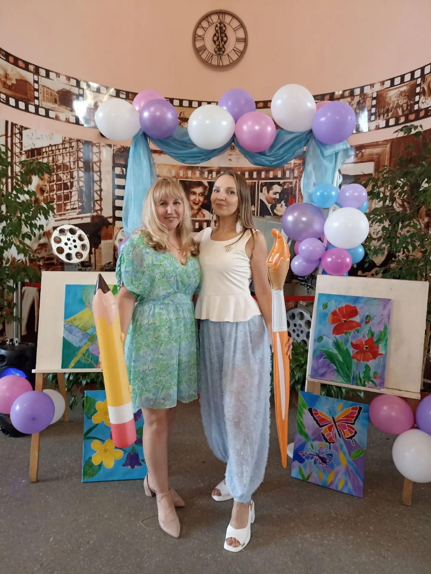 🎨25 июня в Доме музыки и кино "Комсомолец" состоялось открытие выставки "От первого штриха к шедевр