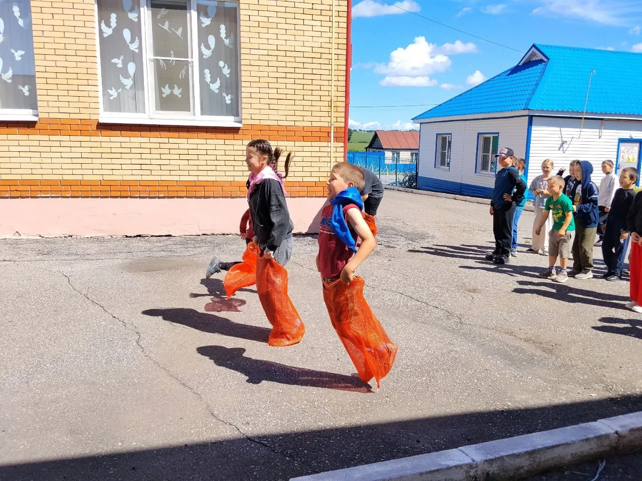 «Игры нашего двора» в нашем лагере! 🌞