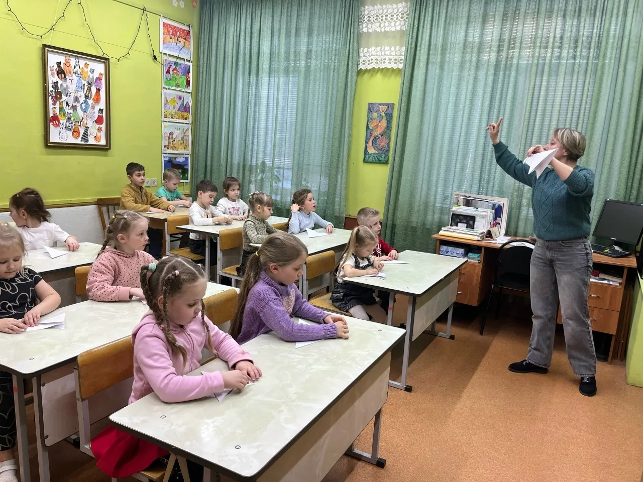 В преддверии Международного дня птиц наши дошколята окунулись в мир пернатых! На творче...