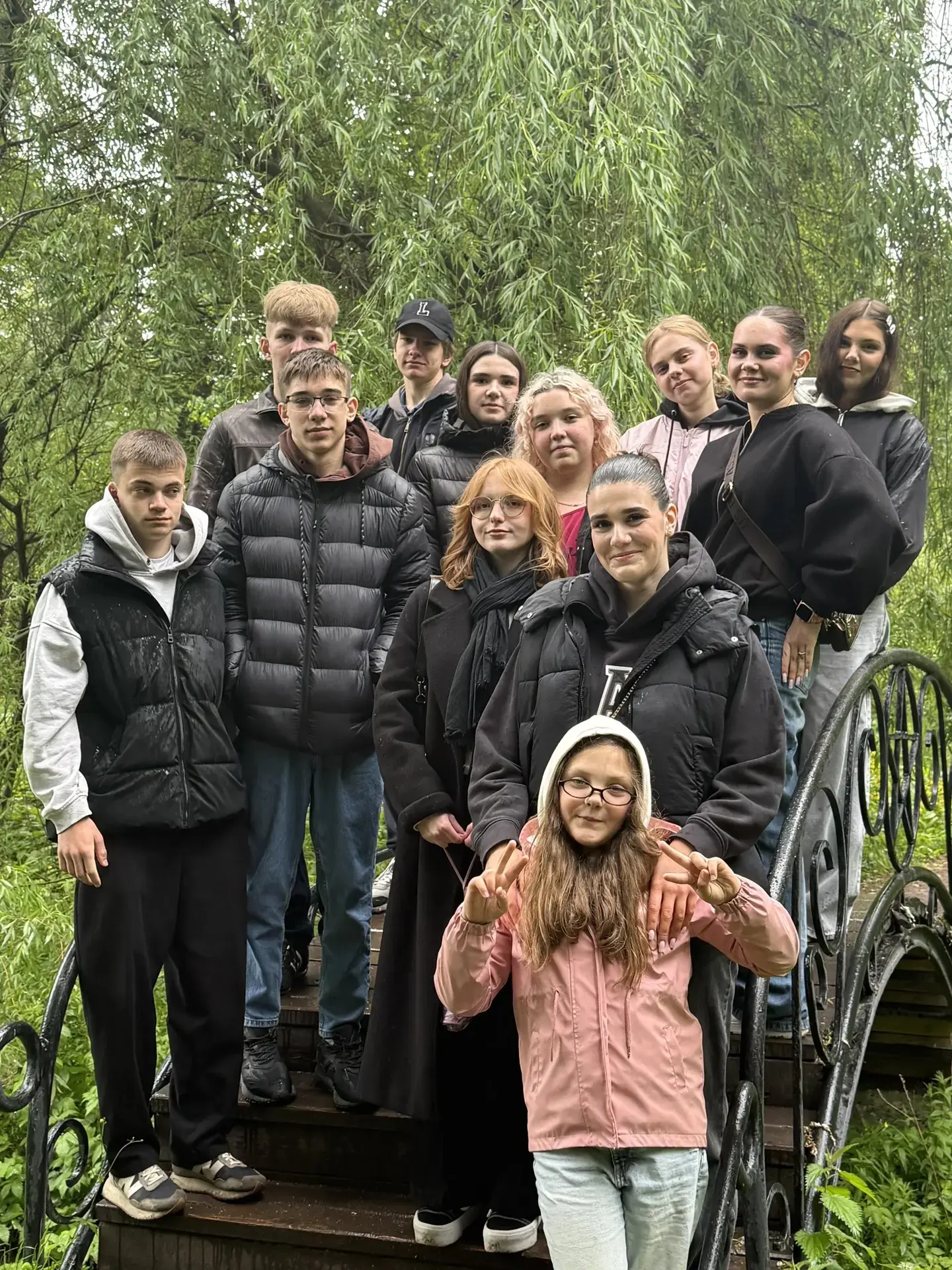 🌿 Путешествие в тропики: 10‑й класс посетил оранжерею Ботанического сада Петра Великог...