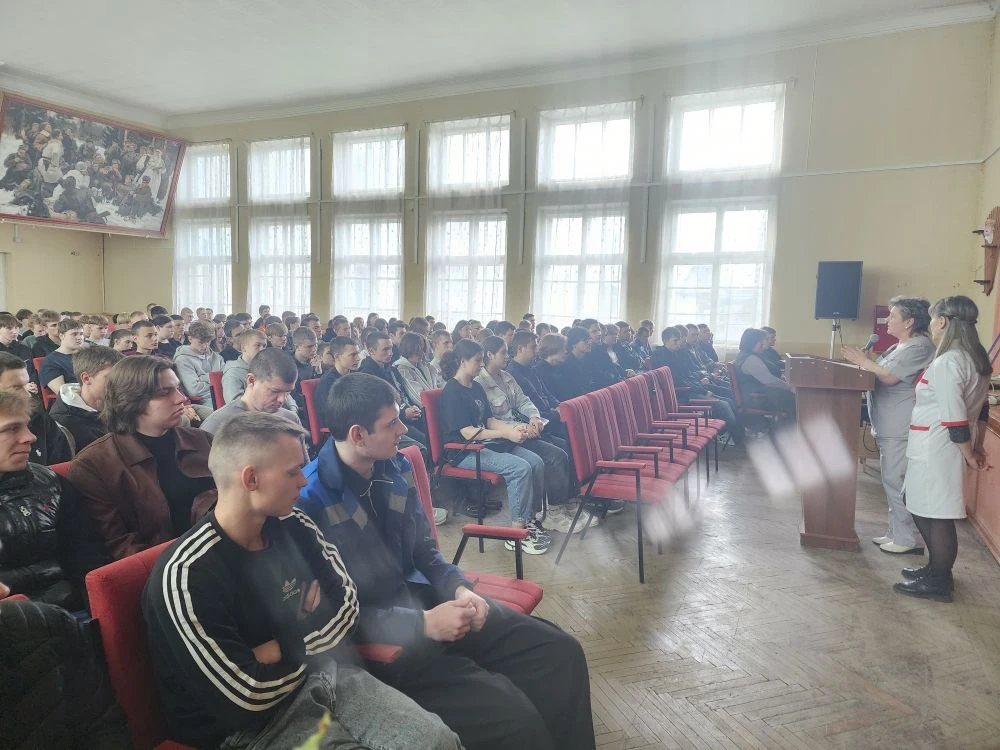 Уроки здоровья от медицинских работников   В рамках Дня здоровья студенты Клинцовского филиала БТЭиР