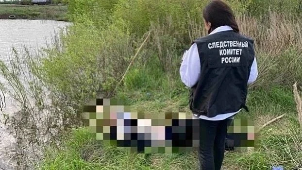В Пермском крае очевидцы достали из пруда тело мужчины