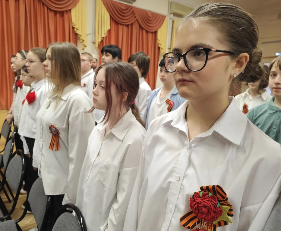 🎗️ Радиолинейки ко Дню Победы  Сегодня во всех школьных корпусах прошли радиолинейки, посвящённые Дн