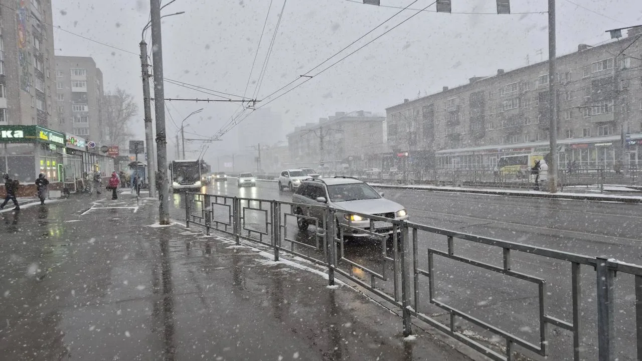 Алтайский край накроют мокрый снег и гололед. Ухудшение погоды синоптики прогнозируют д...