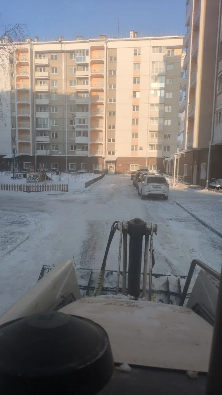 По дворам, по дворам, белый трактор едет к нам, вот и убраны практически все наши терри...