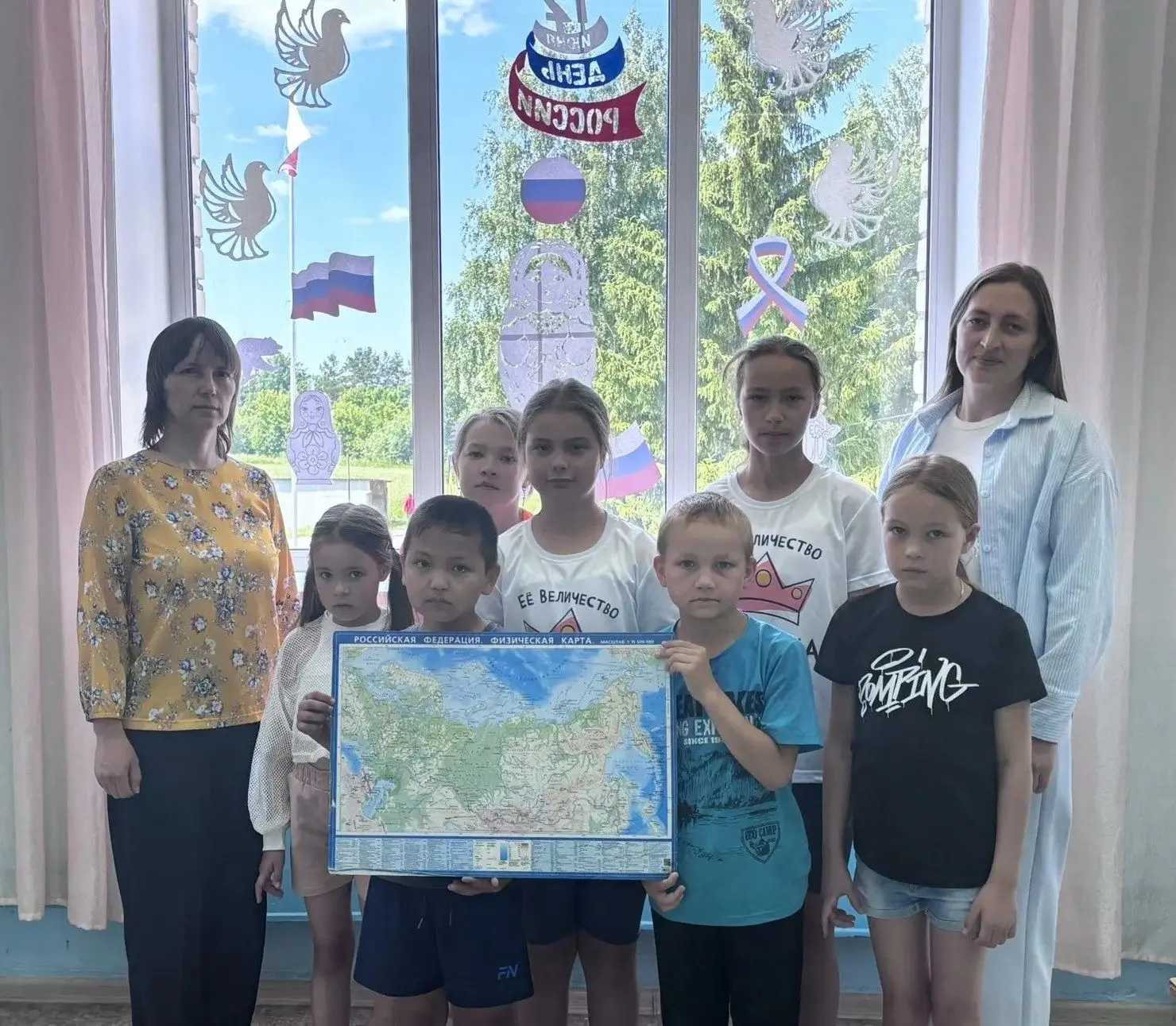 🇷🇺 День России

☀️ 10 июня в пришкольном лагере «Надежда» прошли торжественные мероприятия, посвящ