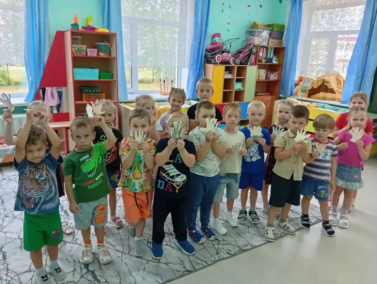 Родители, доброго дня! 
Делимся новостями с нашего Дня дружбы 🤝
Сегодня главными героями у нас стал