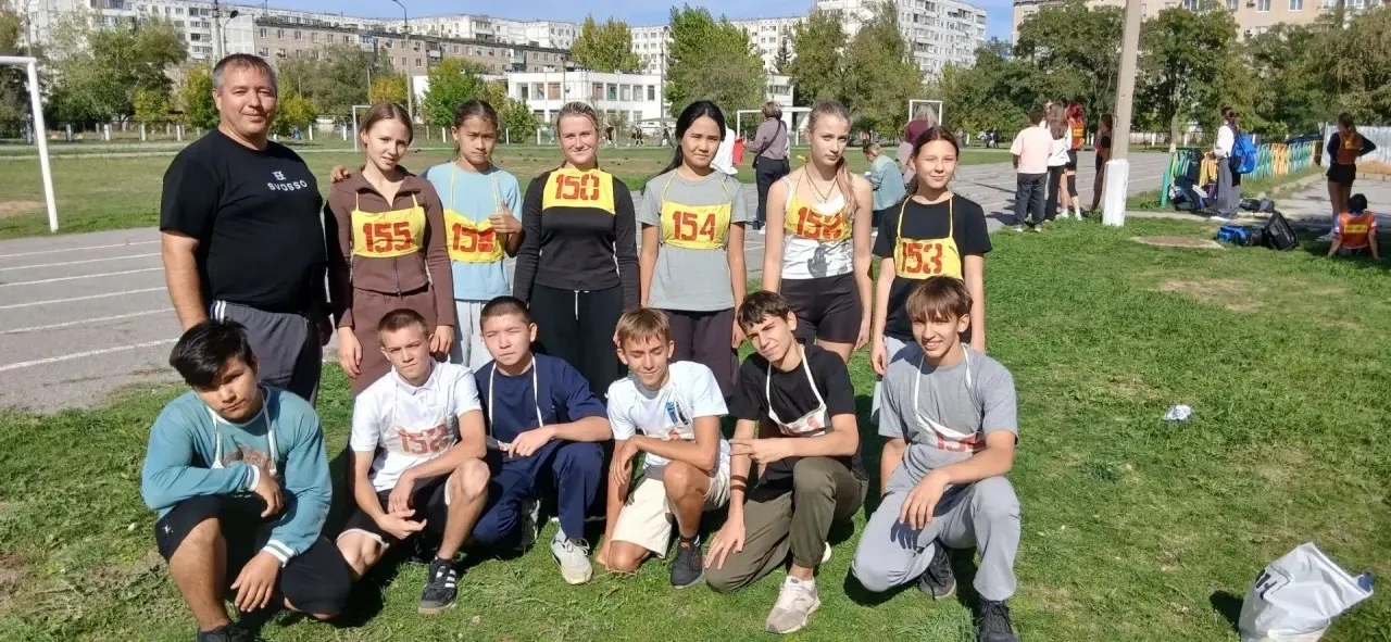 🏃 Ребята 7–8 классов приняли участие в забегах по лёгкой атлетике в рамках Президентск...