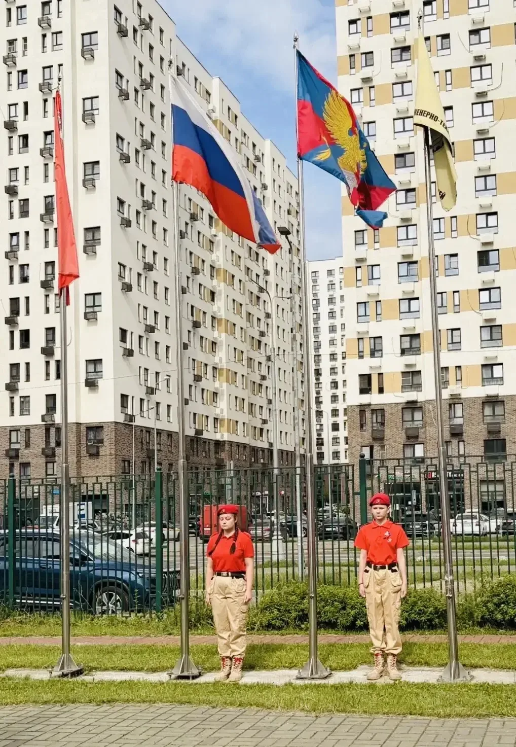 🌟 Традиционный понедельник в лагере «Воображариум»! 🌟

Наши утренние часы начались с волшебного об