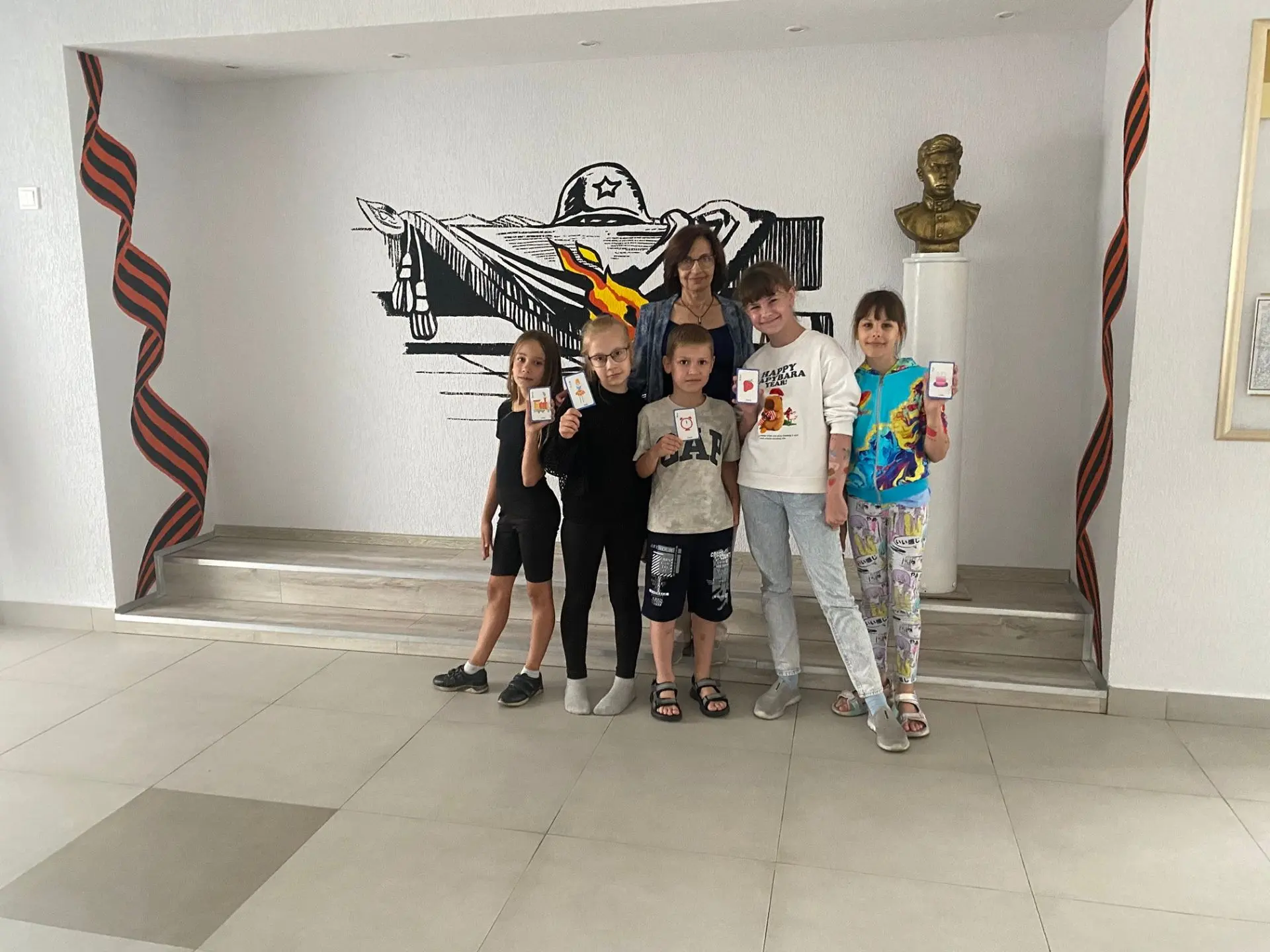 День загадок в летнем лагере! 
Сегодня в летнем лагере на базе средней школы № 6 — настоящий праздни