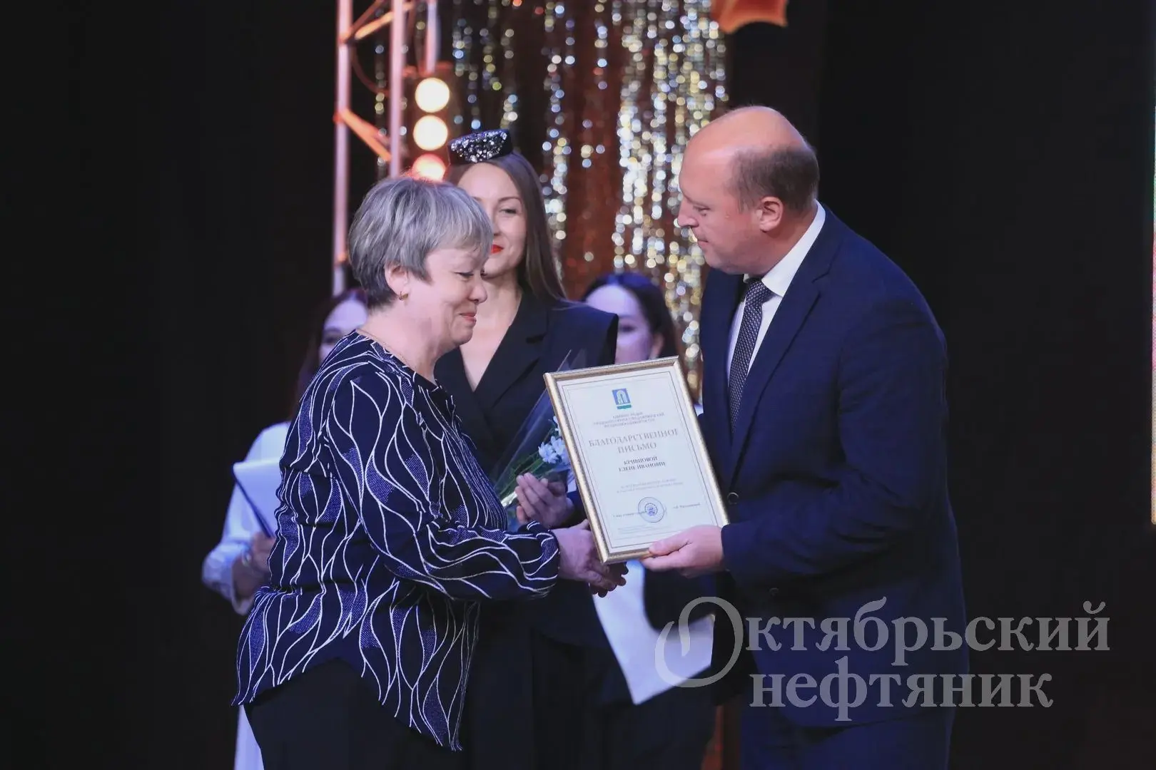 Ветеранам Октябрьского устроили праздник к Дню пожилых людей