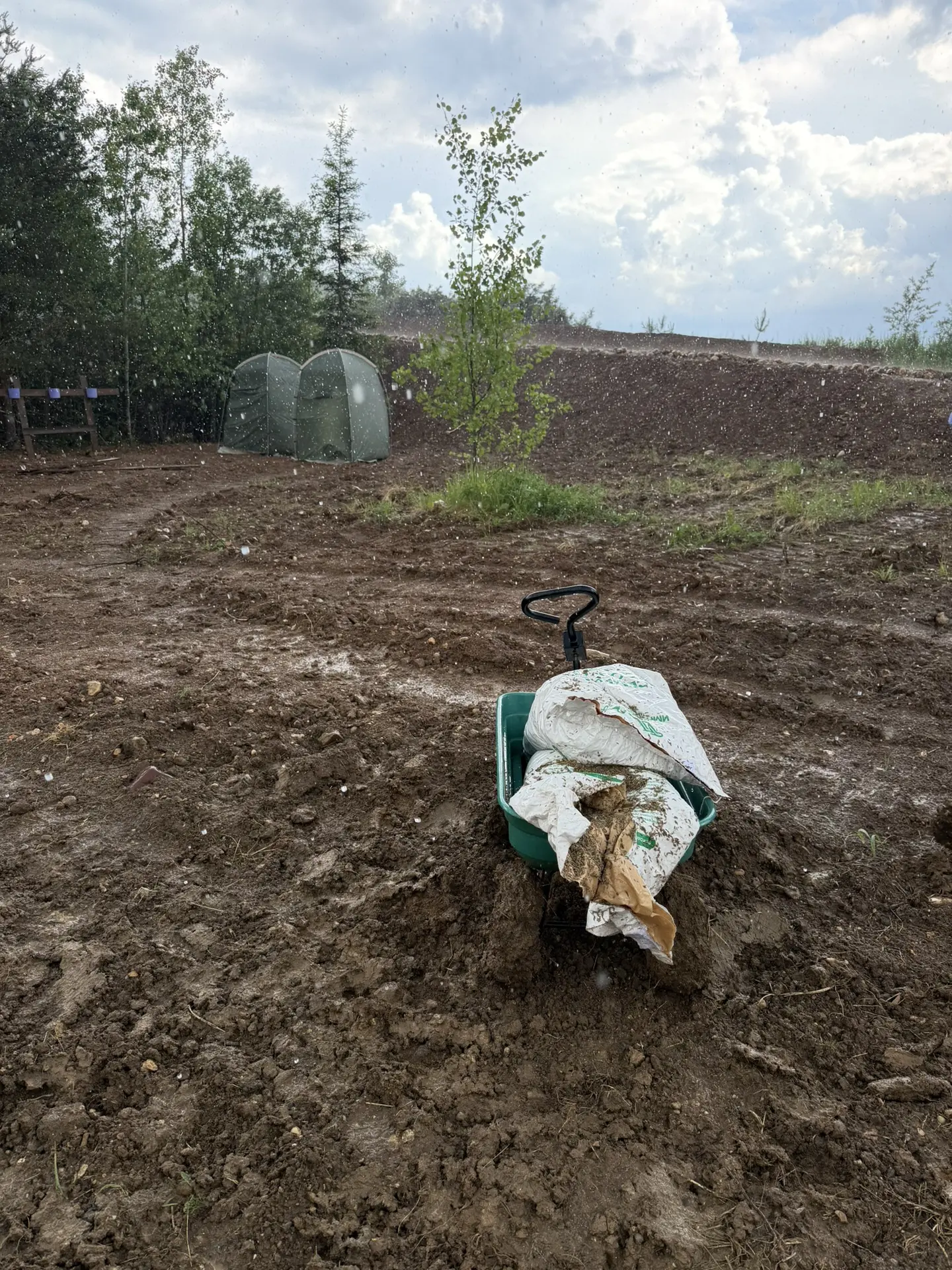 Продолжаем строить площадку