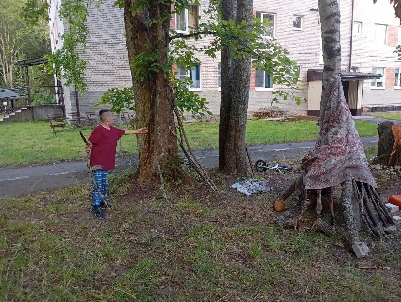 КТО ИЗ НАС В ДЕТСТВЕ НЕ СТРОИЛ ДОМ?