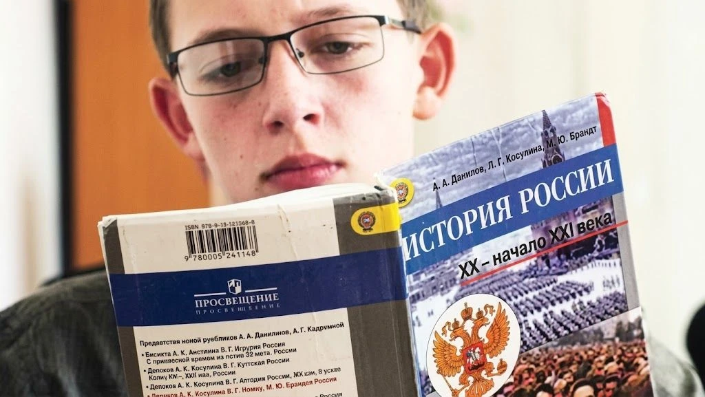 🧑‍🎓 Девятиклассников могут обязать сдавать устный экзамен по истории.