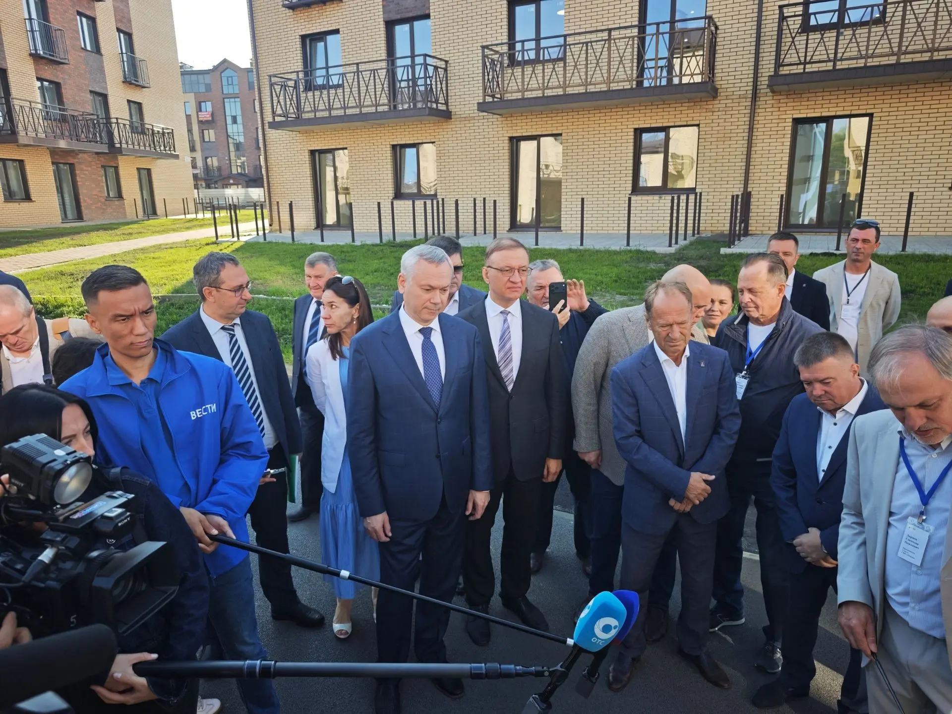 Создание нового населенного пункта, решение проблем водоснабжения, ремонт ДК, строитель...