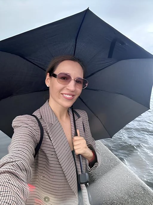 Мне кажется, для многих своя квартира в Москве — это не просто недвижимость. Это важный жизненный ру