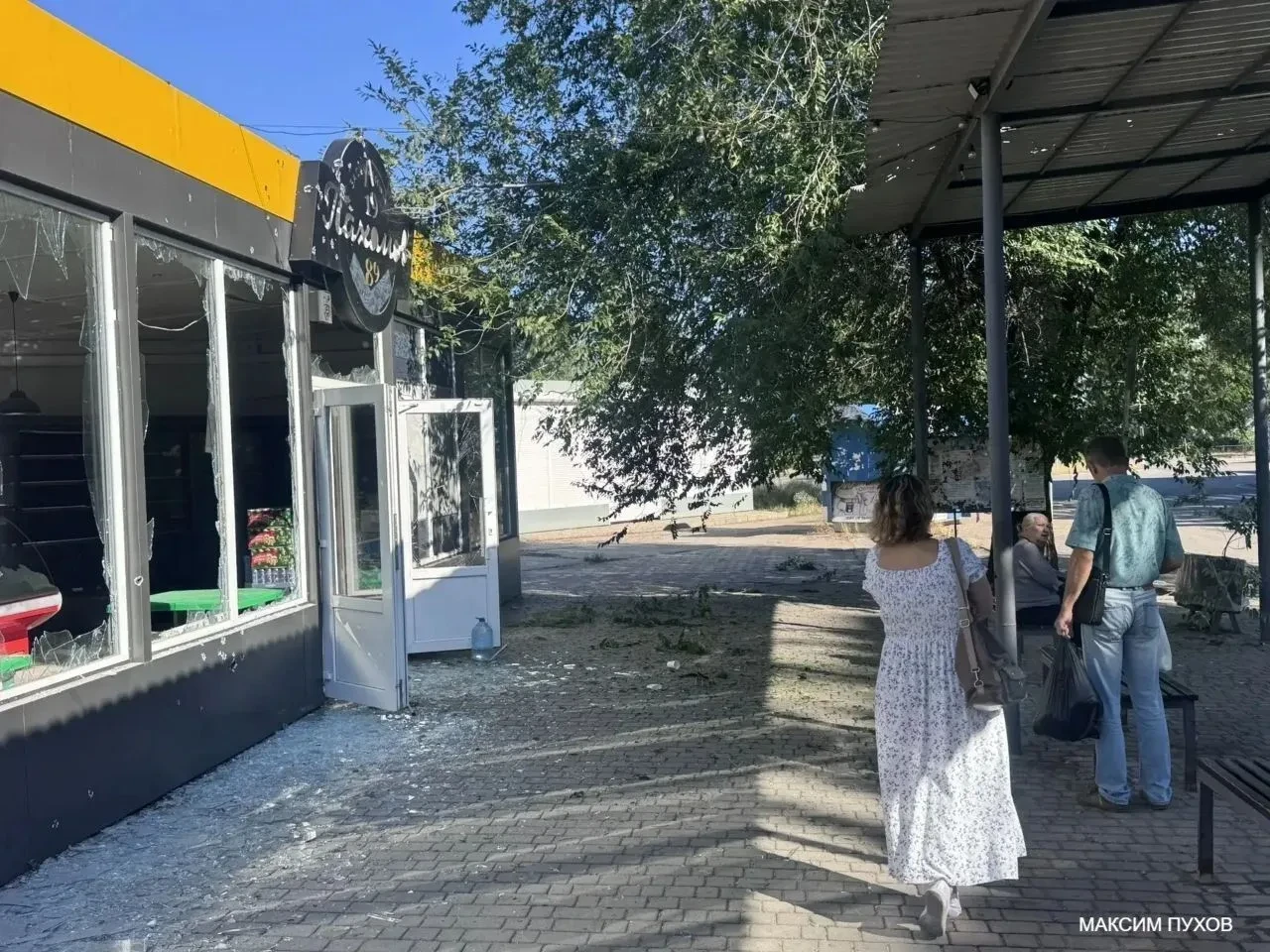 Женщина погибла при ударе БПЛА по остановке в Энергодаре, ещё четверо ранены

В Энергодаре беспилотн