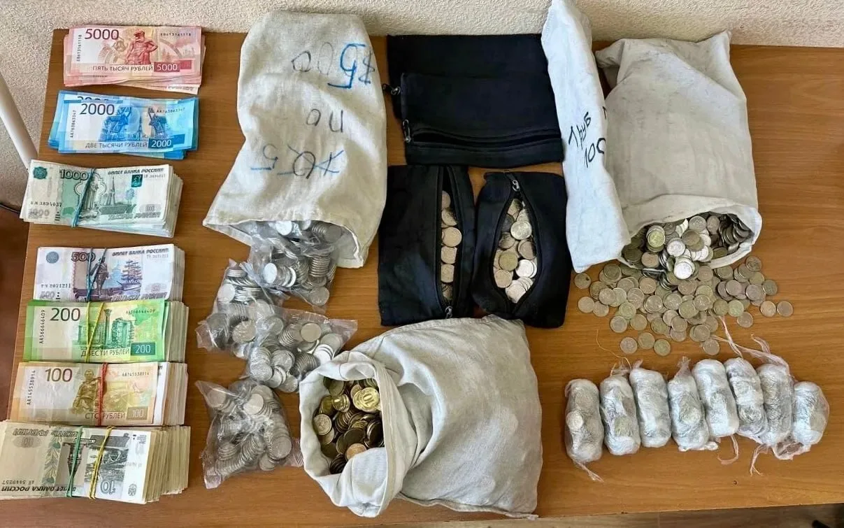В Магнитогорске 18-летний сотрудник кафе стал подозреваемым в краже 230 тысяч рублей из сейфа заведе