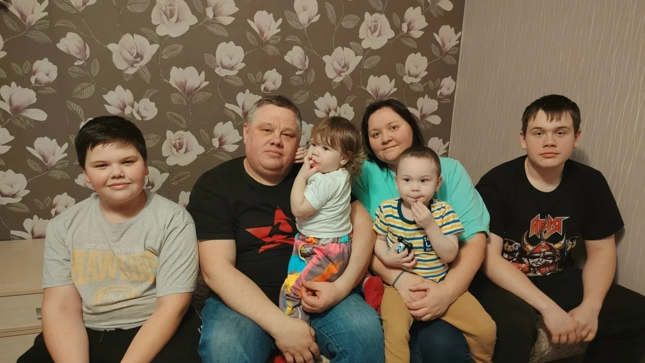 Мой папа самый лучший! Для меня он главный защитник семьи и Отечества – Бусарев Владими...