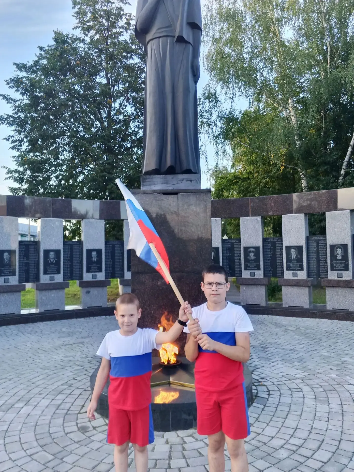 🇷🇺 22 августа — День Государственного флага Российской Федерации!