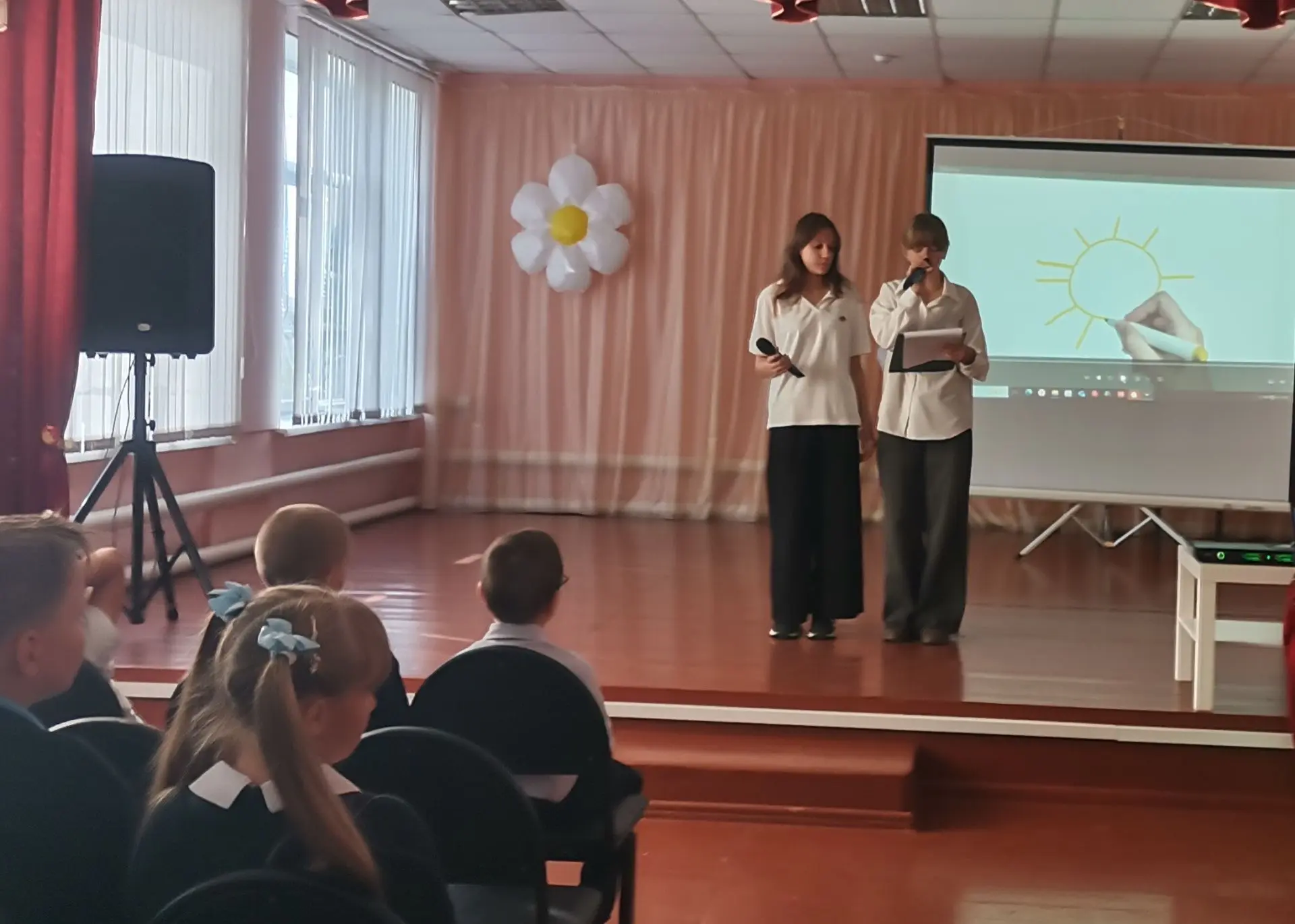 Сегодня в Никольском СП прошёл час памяти под названием «Прерванный урок», приуроченный...