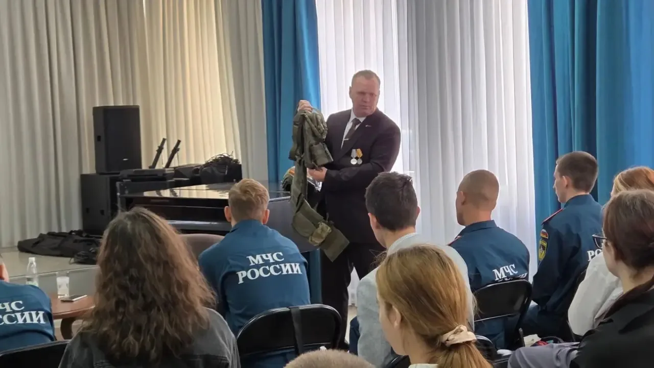 ⚔️2 сентября вместе с ветераном СВО Олегом Латышовым поработали со студентами ГАПОУ «Бу...