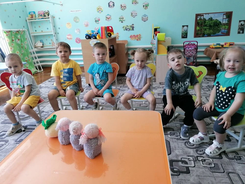 "Сегодняшний день во 2 младшей группе был наполнен смехом! Наши маленькие воспитанники ...