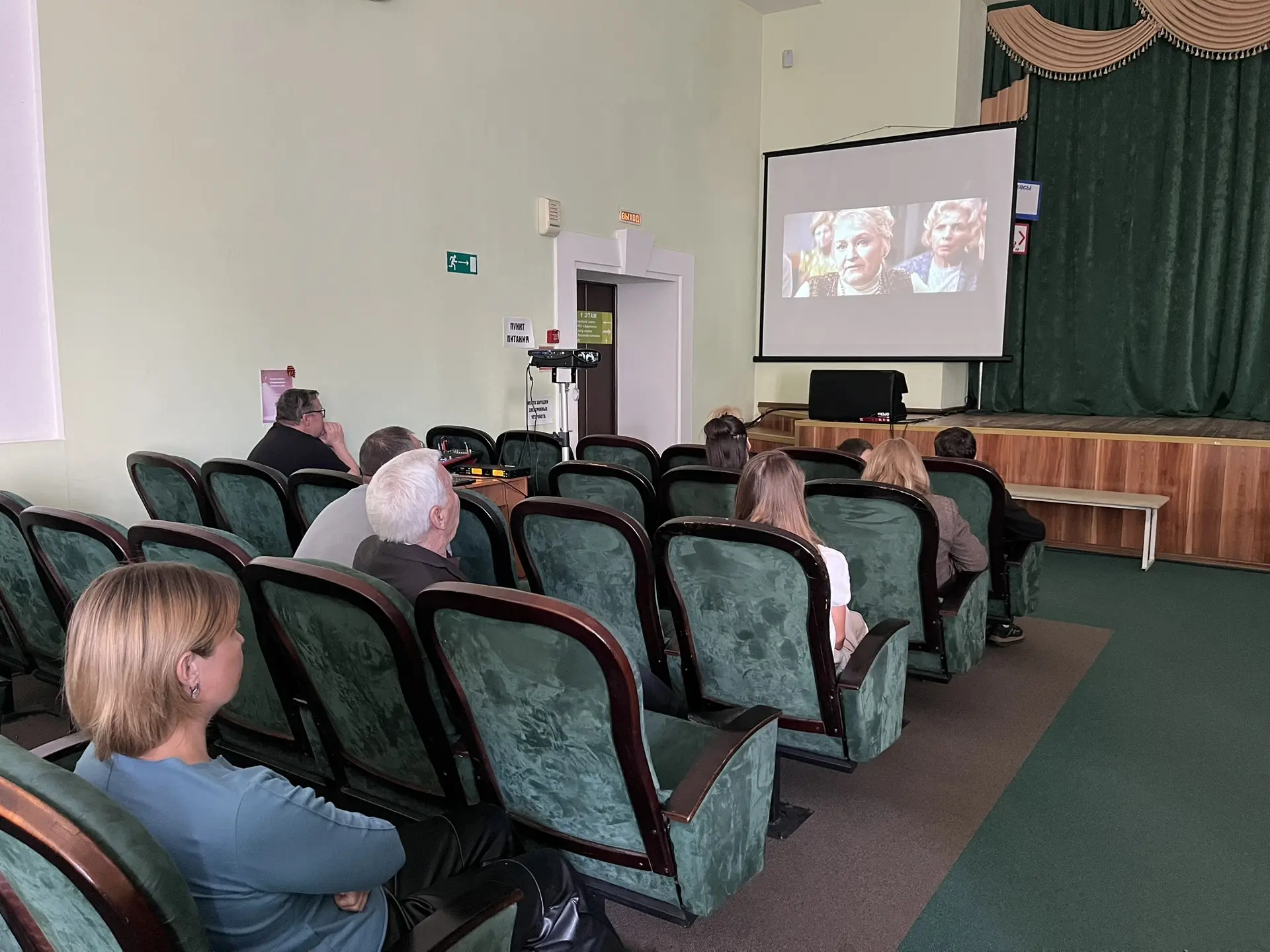 🎬 Вечер, который запомнится надолго! 🍿