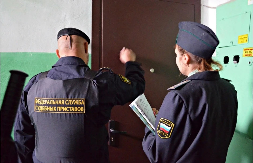 Долги за отопление оплатили в солидарном порядке.