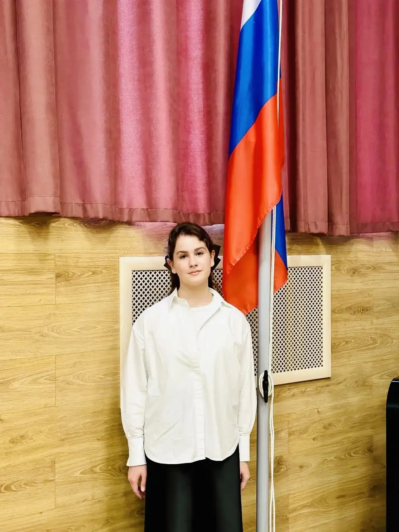 🇷🇺Понедельник в нашей школе начался с торжественной церемонии поднятия Государственно...