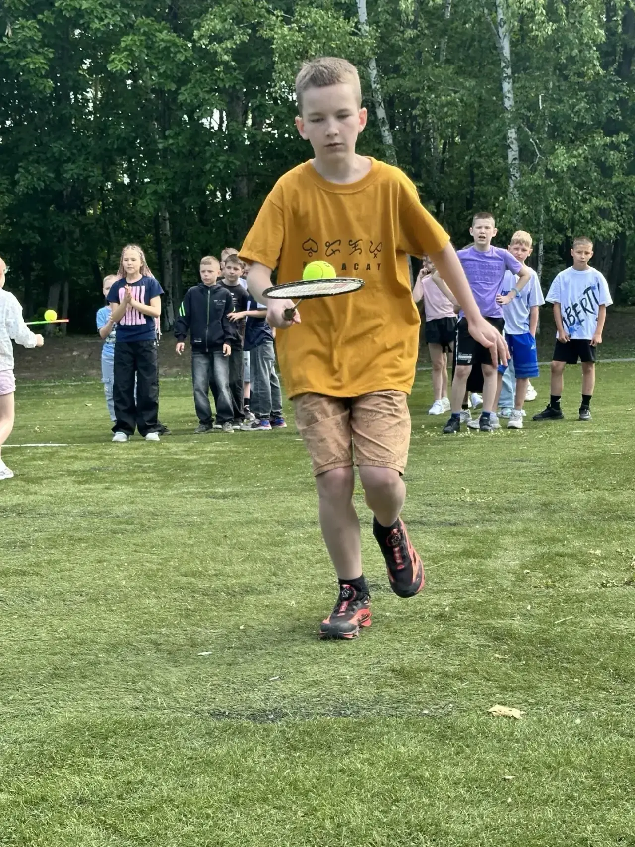 Эстафетный драйв и настоящий цирковой бум в Олимпе!🏃‍♂️🎪

14 июня в нашем лагере был день максимал