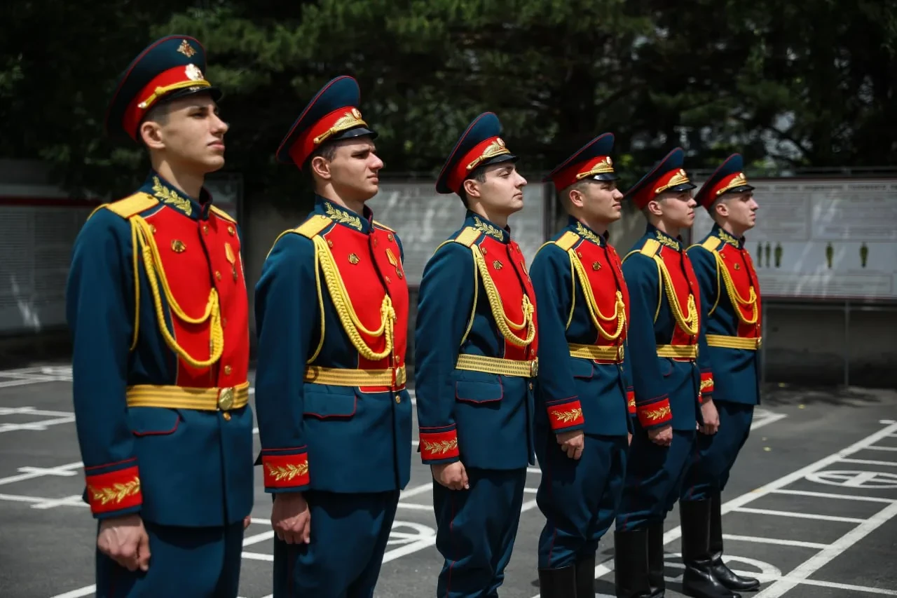 Сегодня мы отдаем дань ратному подвигу всех, кто защищал нашу Родину в разные историчес...