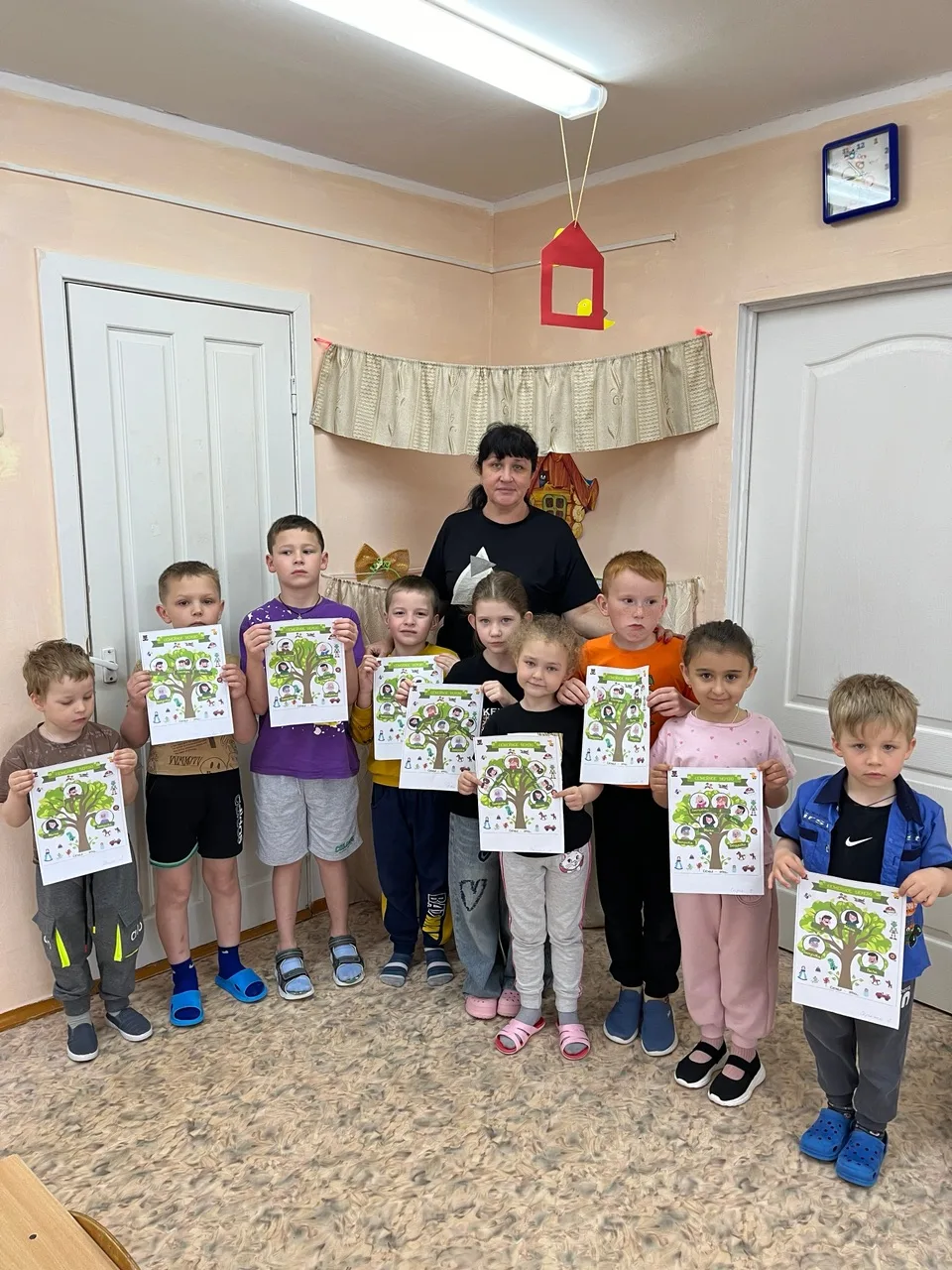 «День семьи» в старшей группе «Гномики»
Семья в жизни человека занимает огромное место. Прививать лю