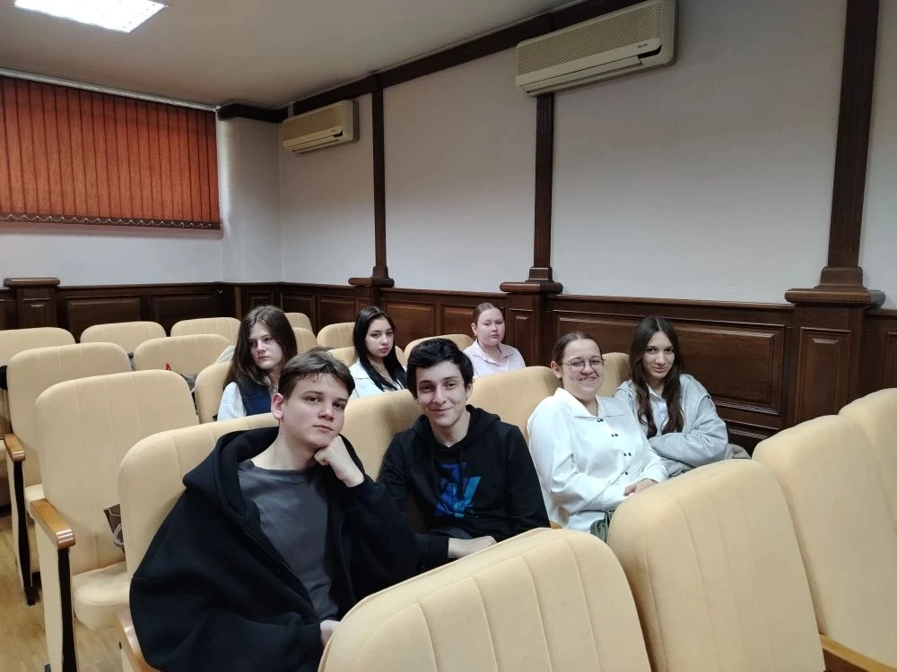 20 марта в  рамках реализации Всероссийского проекта "Билет в будущее" учащиеся 10 класса нашей школ