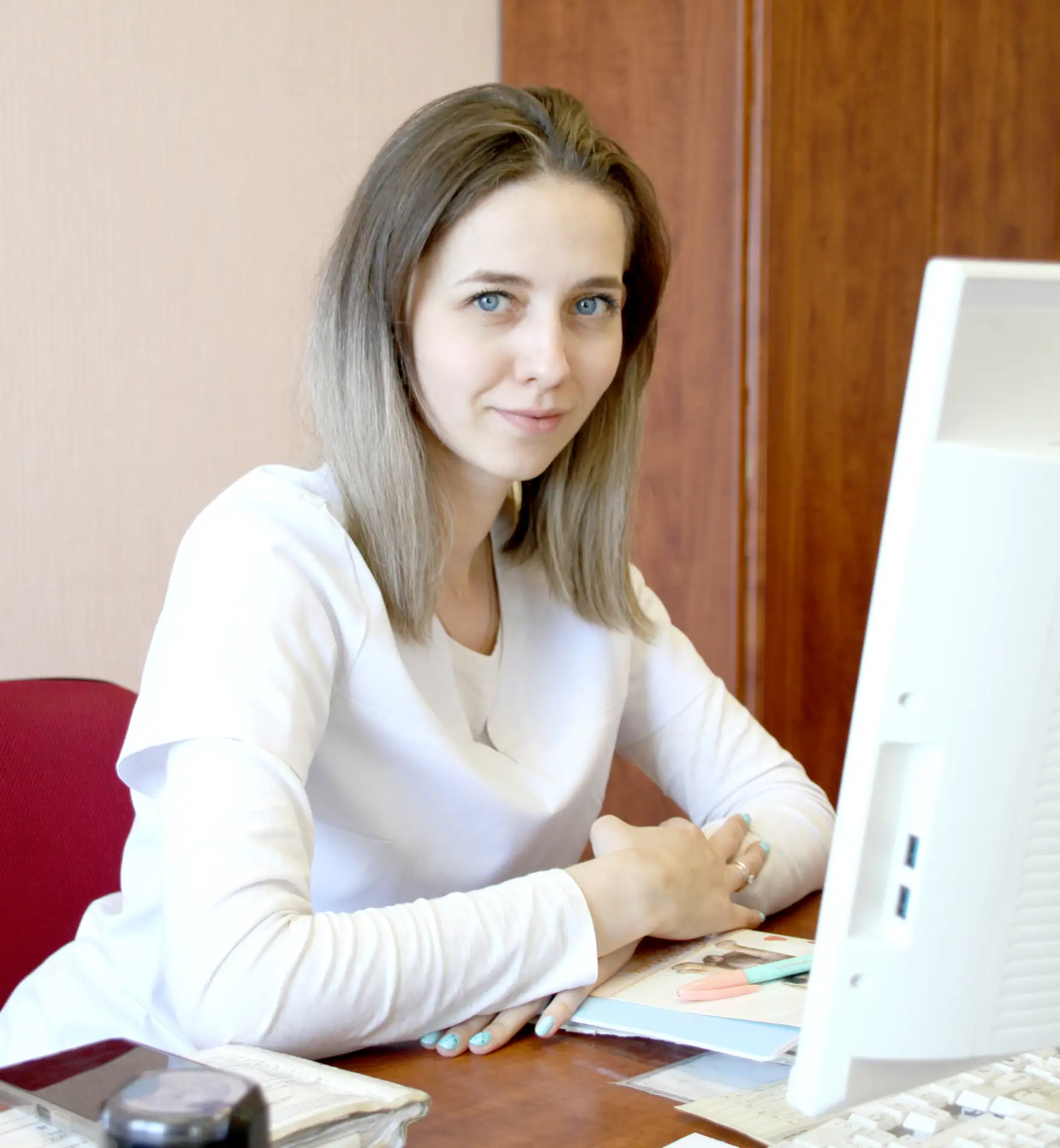 Саенко Елена Алексеевна, заведующая детской поликлиникой Белогорской межрайонной больницы
В медицине