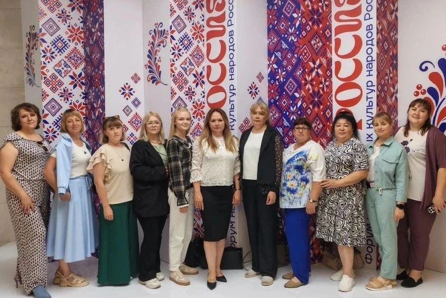 Новопокровский КДЦ на форуме национальных культур в
Новосибирске: единство в многообразии.
С 10 по 1