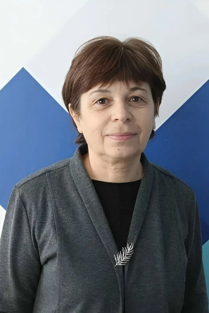 Уважаемая Галина Александровна!
С днем рождения! 
Пусть сбываются мечты, умножаются возможности, усп