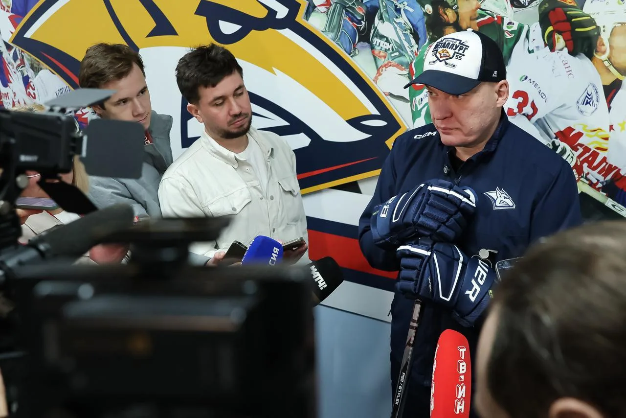 🏒 «Металлург» отстранил главного тренера Андрея Разина