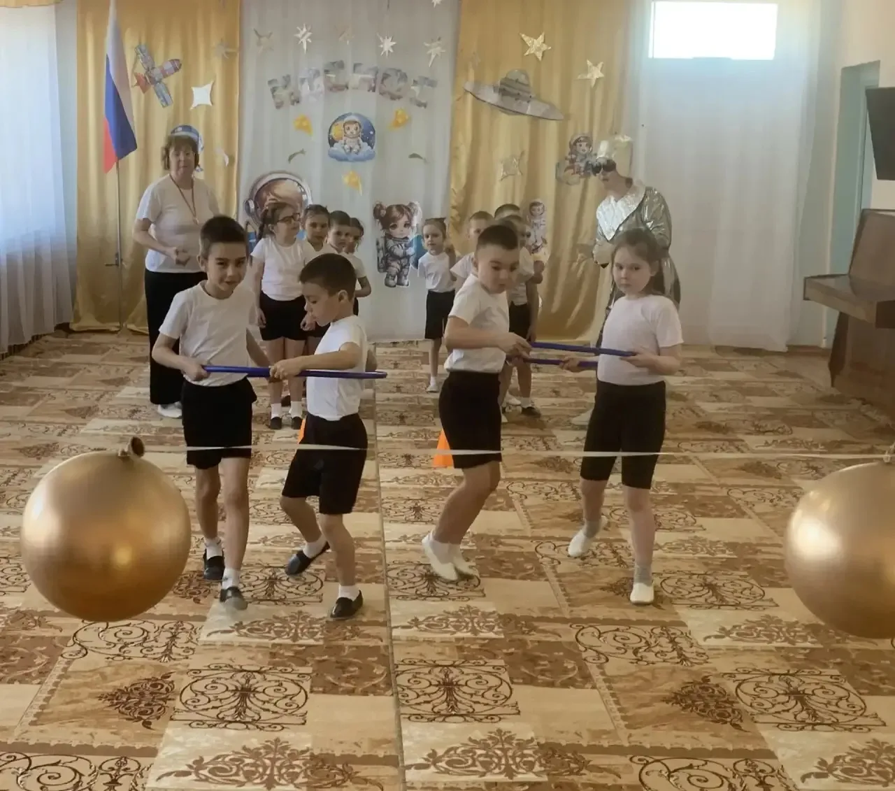 Сегодня в детском саду прошли музыкально-спортивные развлечения "Космическое путешестви...